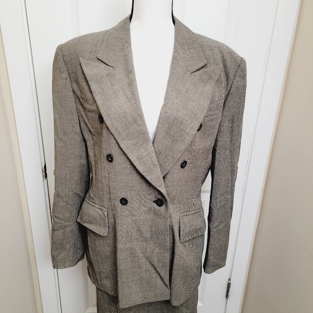 ESCADA Vintage Gingham Suit Set, Suit Blazer & Pencil Skirt - Picture 3 of 16